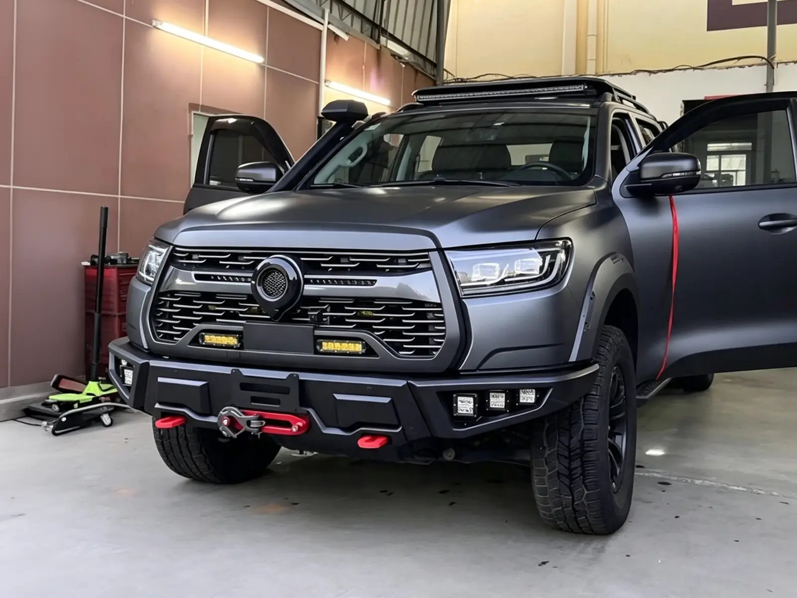GWM Cannon / Poer P-Series / Off-Road Hoopless Bullbar product image 1
