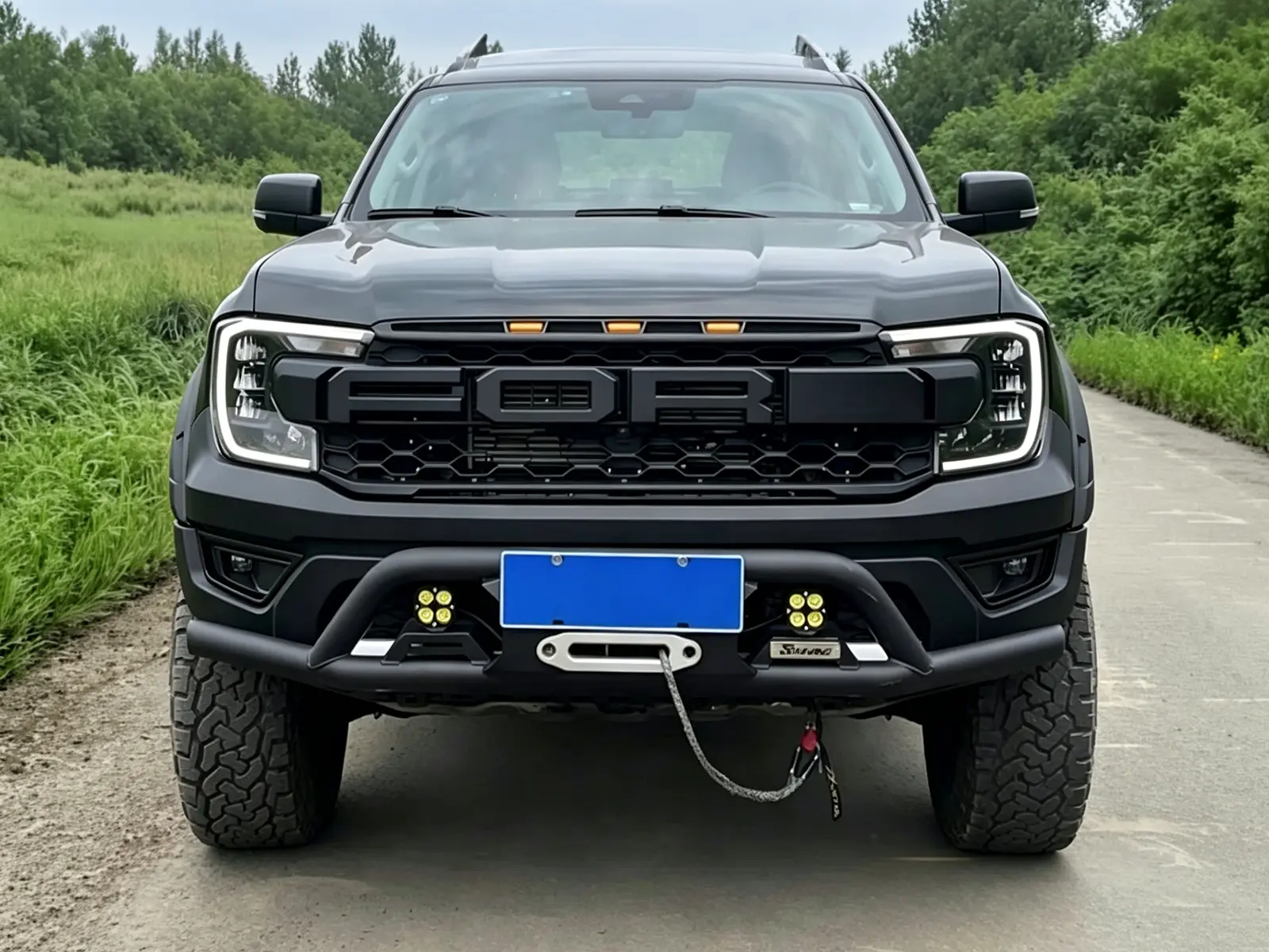 Ford Ranger Hooped Bullbar product image 1