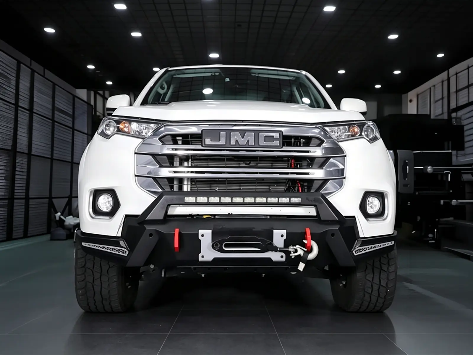 JMC Vigus 7 Steel Bullbar product image 1