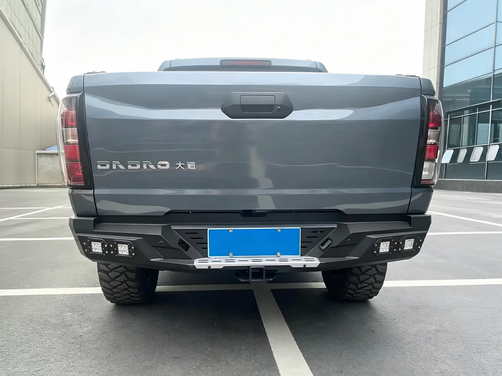 JMC Grand Avenue Rear Step Tow Bar product image 2